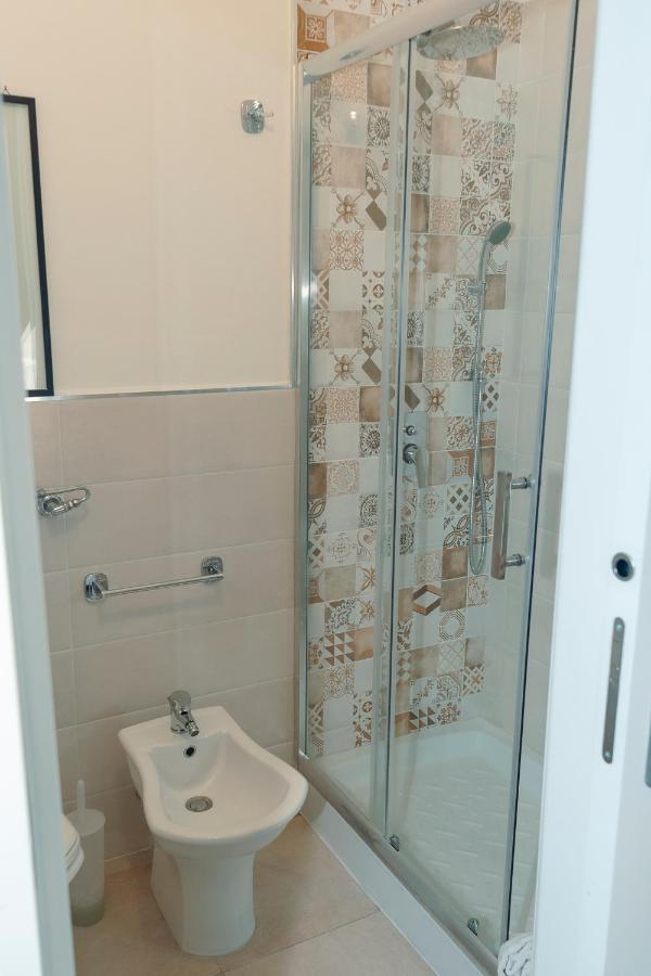 Rooms 19 - Rooms And Breakfast Palermo Zewnętrze zdjęcie